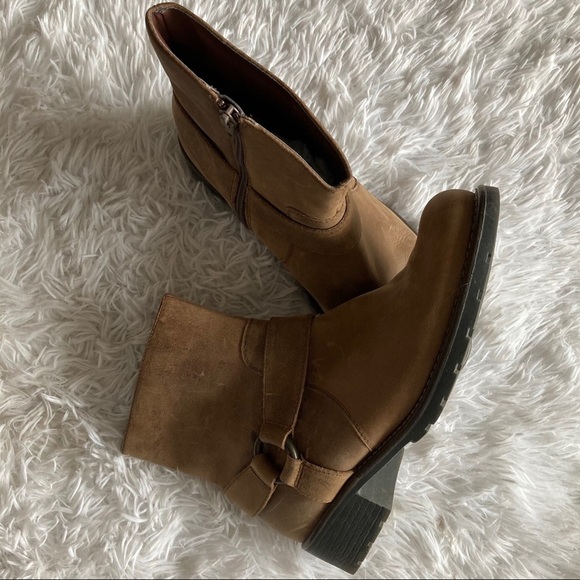 Clarks Boot Suede Boot - Picture 7 of 7